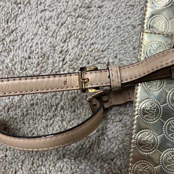 Authentic used Micheal Kors bag - Picture 7 of 8